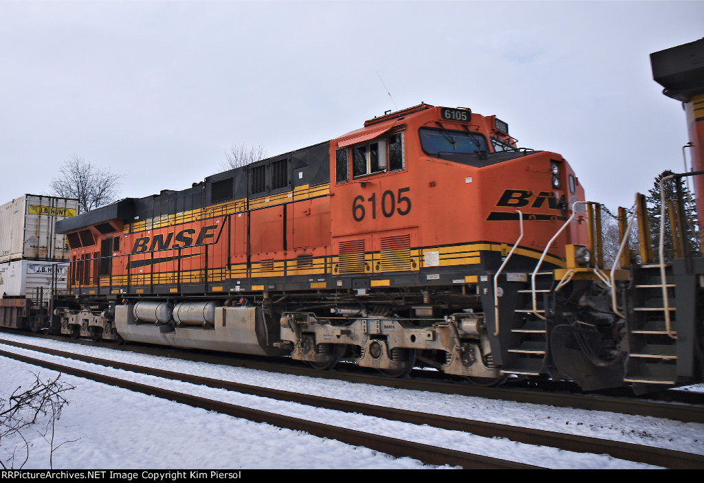 BNSF 6105 Pusher